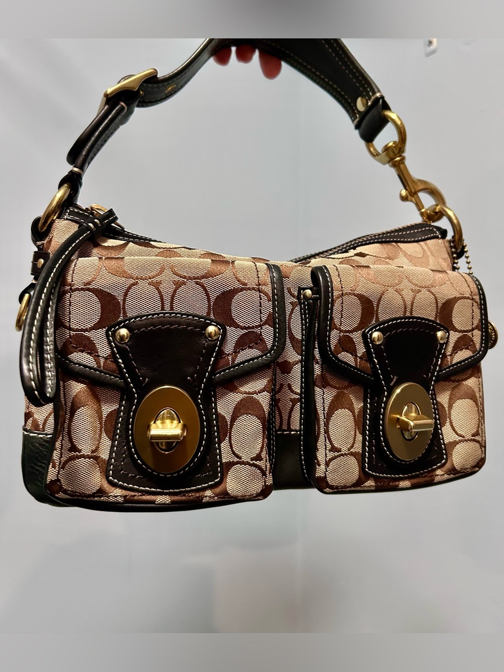 Coach Legacy Y2K Anniversary
Double Turnlock Signature Shoulder
Bag #10339